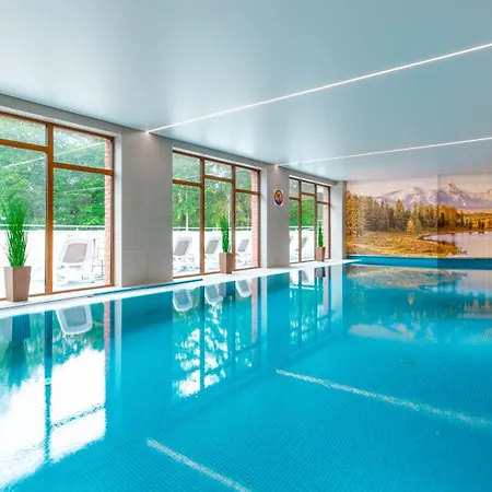 Krysztal Gorski - Stone Hill شكلارسكا بوريبا