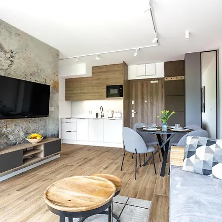 Krysztal Gorski - Stone Hill Sklářská Poruba